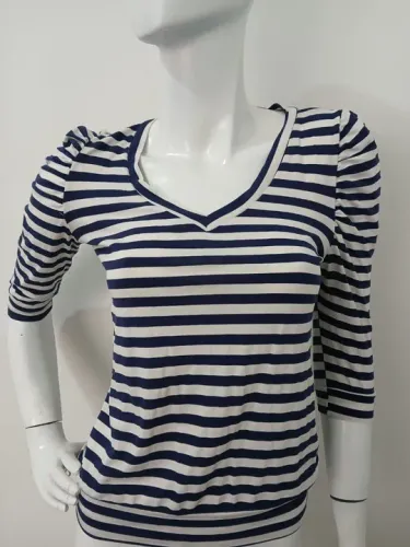 Blusa azul marinho com branco feminina tamanho gg