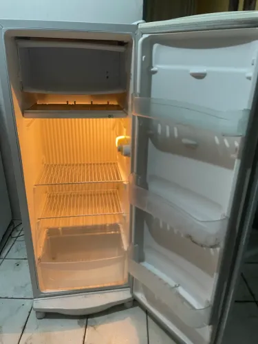 Geladeira consul (frete grátis)