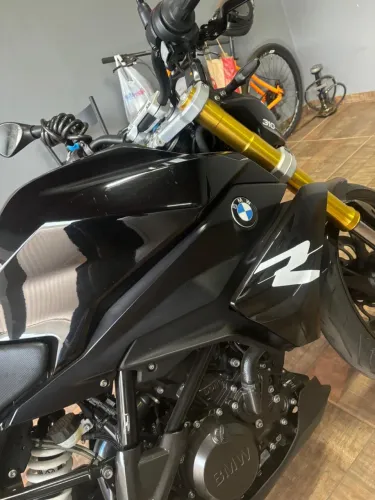 Moto BMW G310R