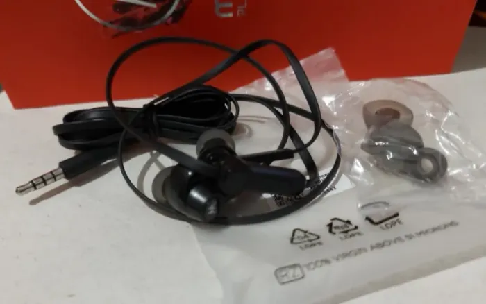 Moto Z2 Play Fone de Ouvido Original nunca usado