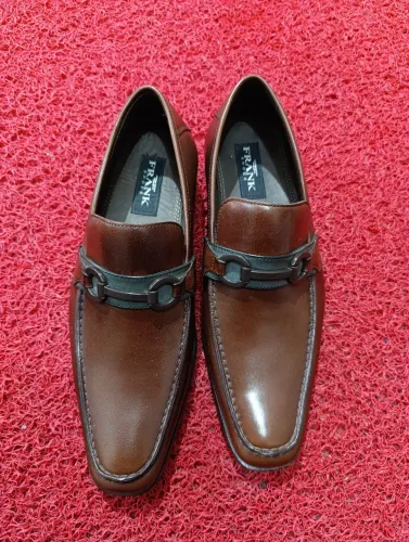 Sapatos Loafer Frank - Marrom