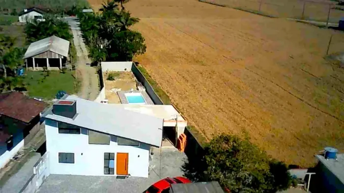 Casa à Venda no Rio Bonito - Espaçosa, Confortável e com Ótima Localização!