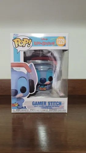 Funko Pop Stitch gamer
