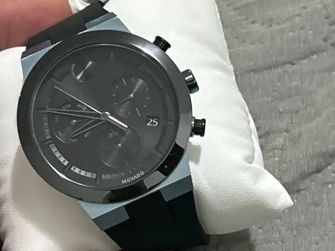 Relógio Movado bold NOVO