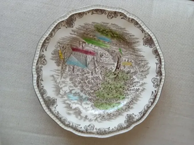Prato em porcelona inglesa para colecao ou decoração IRONSTONE. novo. outros tamanhos