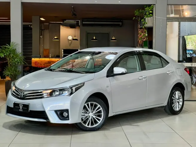 Toyota Corolla XEI 2.0 Flex 16V Aut. 2015