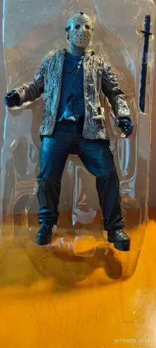 Boneco articulado Jason Voorhees NECA ReelToys