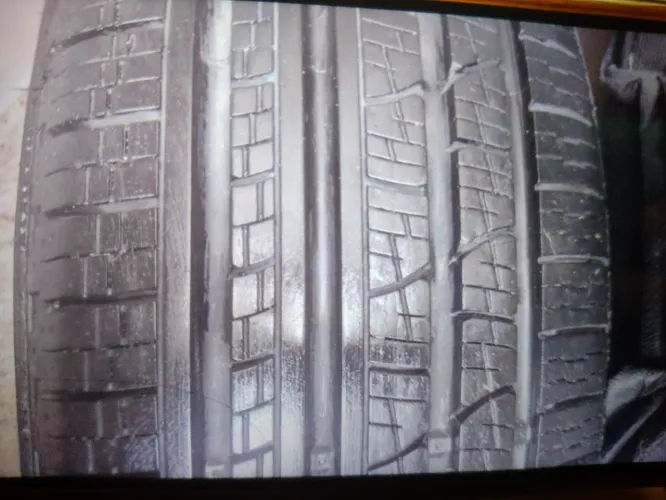 Pneu Pirelli aro 16 