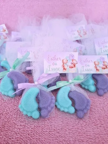 Sabonetinhos personalizados pra chá revelação