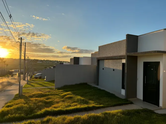 Aluga-se casa em condomínio fechado-Casas Flamboyant