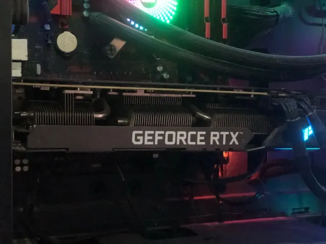 Placa de Vídeo GeForce RTX 3070 asus tuf  triple fan