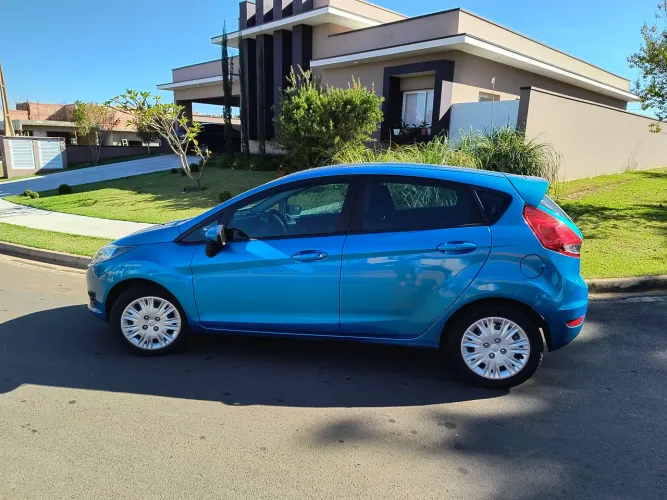 Ford Fiesta 1.5 16V Flex Mec. 5P 2014