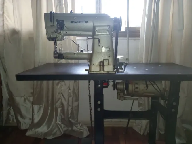 Maquina de transporte triplo modelo mitsubishi cu865 