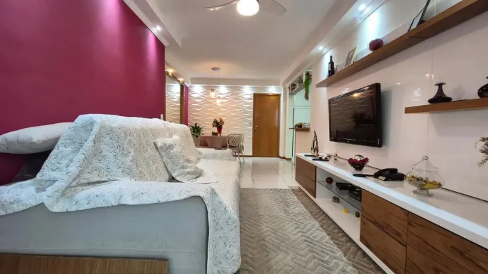 Freguesia. Apartamento para Venda com Salão, 2 Quartos, Sendo 1 Suíte e 1 Vaga.