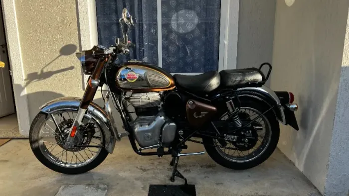 Royal Enfield Classic 350cc 2023 - Cromada