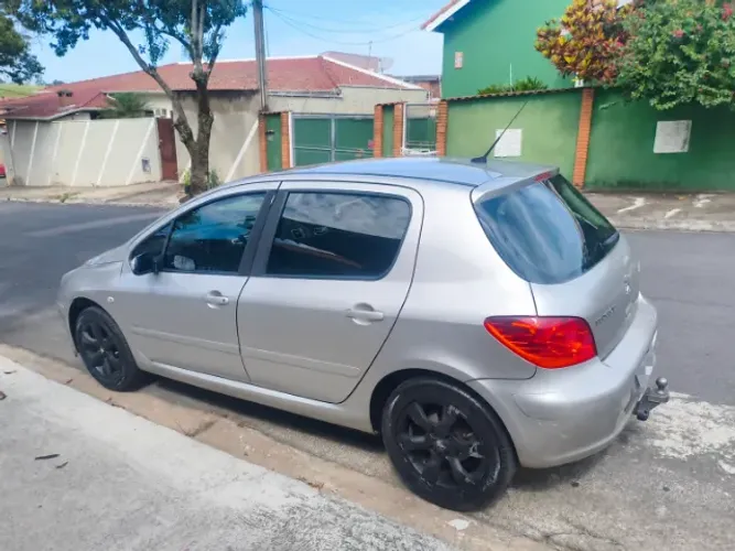 Peugeot 307 Soleil/ Presence 1.6/1.6 Flex 16V 5P 2010
