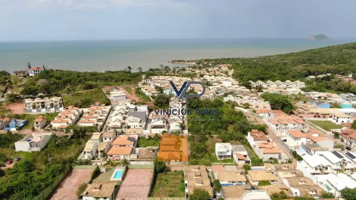 À venda casa com 3 suítes em condomínio na Praia Rasa, em Búzios