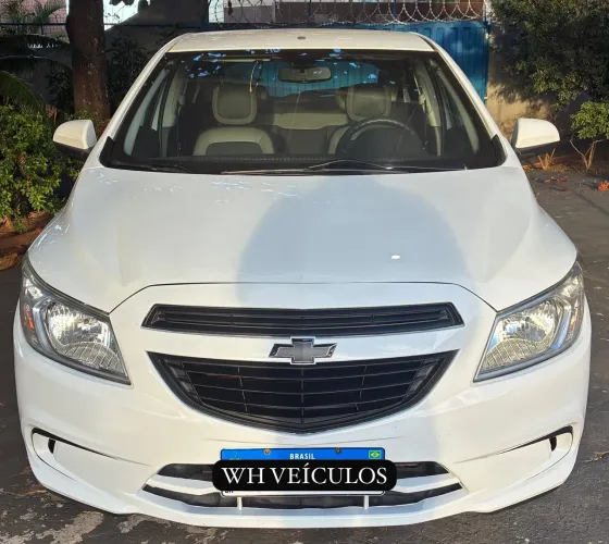 Chevrolet Onix Hatch LS 1.0 8V Flex Power Mec. 4P 2015