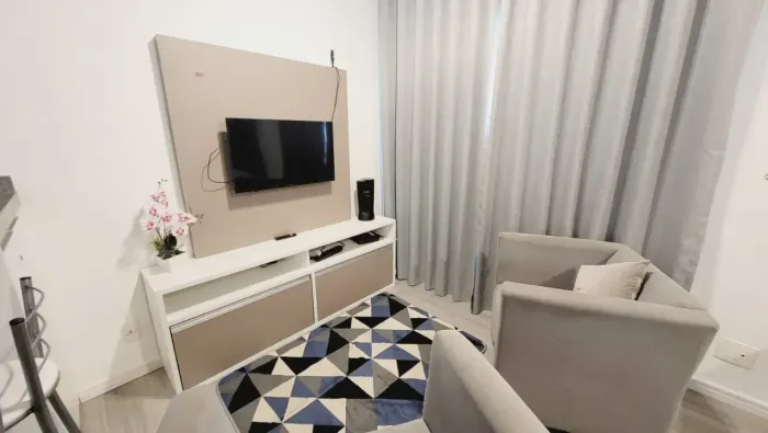 Studio mobiliado para locação, 26m² e 1 vaga. Rua Candido Vale, Tatuapé - SP