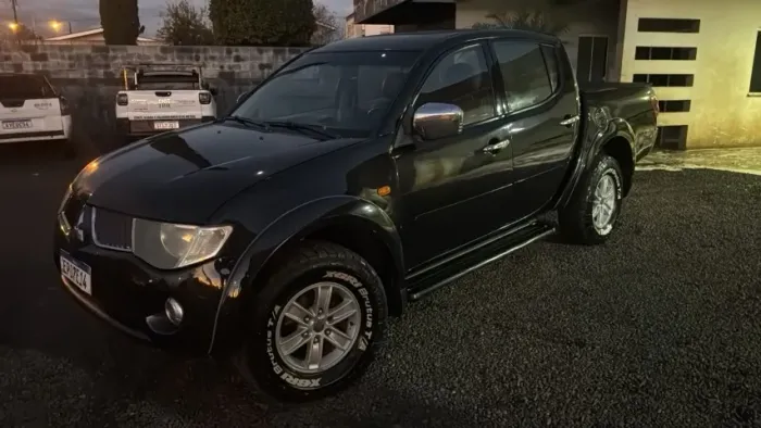 Mitsubishi L200 Triton HPE 3.2 CD TB Int.diesel AUT 2010