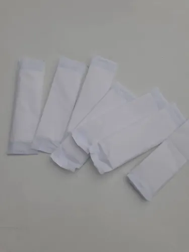 Sachê com 2 Guardanapos Premium 30x20cm! Higiene, Absorção e Carinho para seu Cliente!