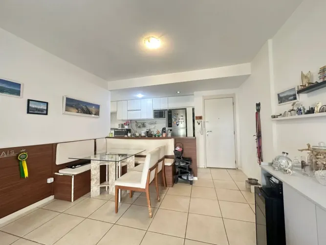 Super Oportunidade no Cidade Jardim!  Apartamento espaçoso com 3 quartos por apenas R$ 799