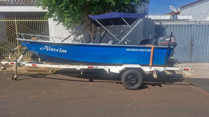 Barco lancha aluminio  5,5 mtrs