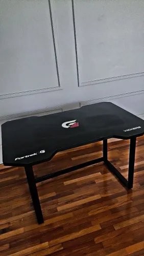 Mesa Gamer Fortrek Vickers