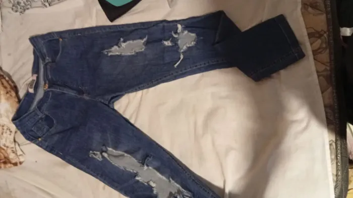 Calça Jeans Feminina Sal e Pimenta Destroyed Tam 44