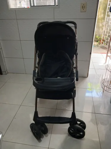 Vende carrinho de bebê 