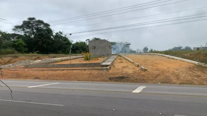 Vdo. Terreno. Na barra de Santo Antonio