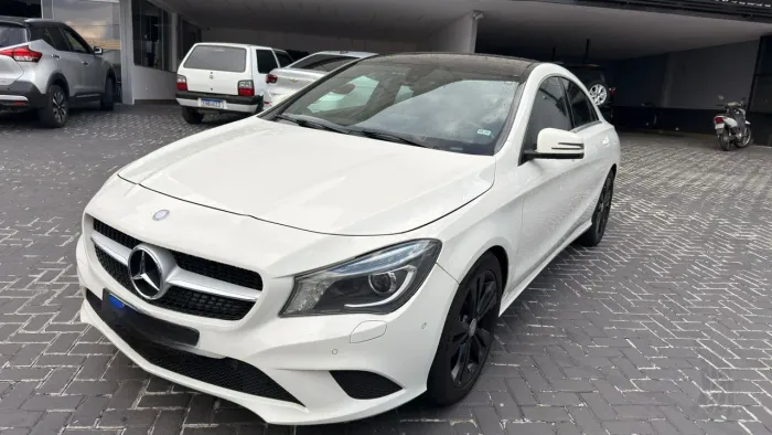 Mercedes-Benz CLA-200 Vision 1.6 TB 16V Flex Aut. 2015