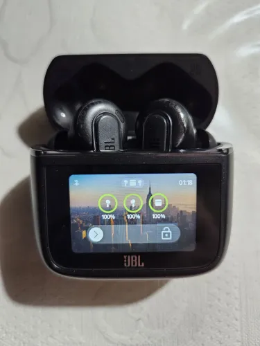 JBL Tour Pro 3 