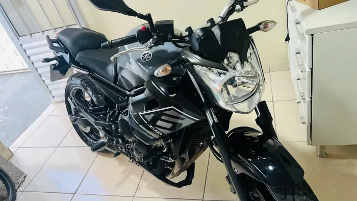 Xj6 (troco por carro )