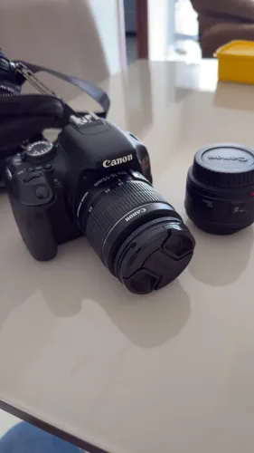 Câmera Cânon t3i com lente 18-55 + lente 50mm
