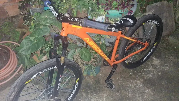 BICICLETA ABSOLUTE NERO IV " TAM 15 "