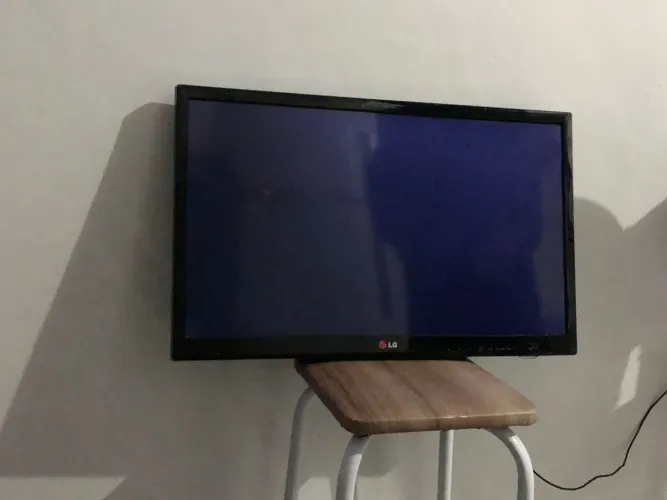Vende-se tv LG 24 polegadas, não é smart!