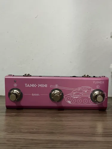 Pedaleira Tank Mini