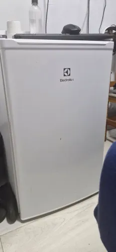 FRIGOBAR ELECTROLUX