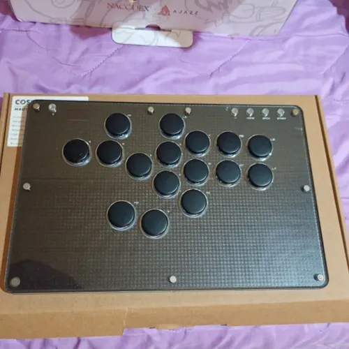 Hitbox Haute42 T16 com switch Wind Engine (+brinde)