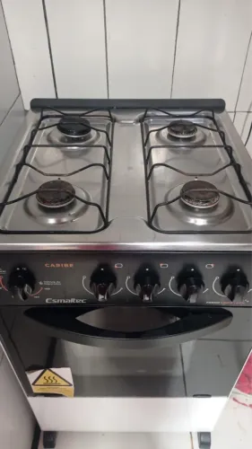 Fogão 4 bocas esmaltec bem conservado 