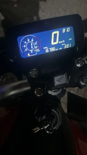 Troco por carro