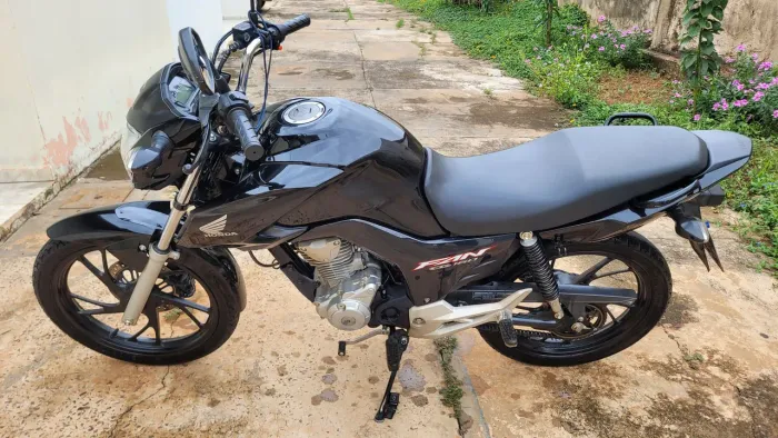 160 FAN 2023 - SEMINOVA - ÚNICO DONO - MANUAL E CHAVE RESERVA - 13200KM