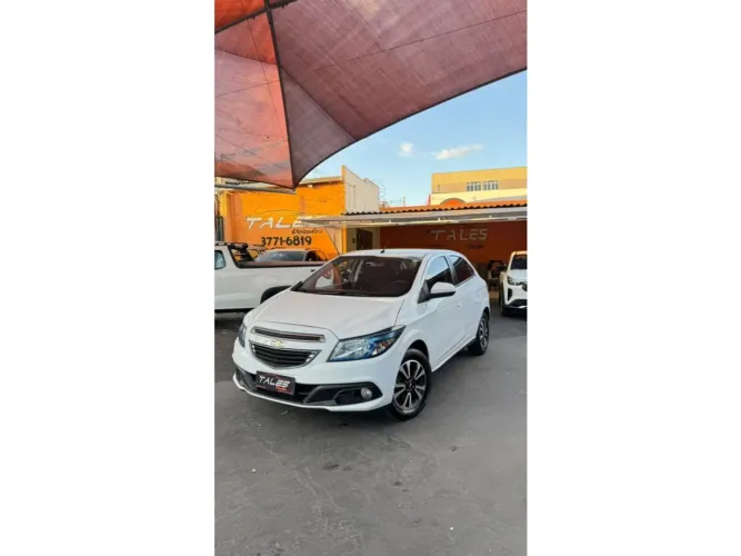 Chevrolet Onix Hatch LTZ 1.4 8V Flex Mec. 4P 2014