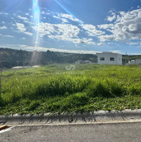 Terreno em Condomínio à Venda em Taubaté-SP, no Bairro Granjas Rurais Reunidas São Judas T