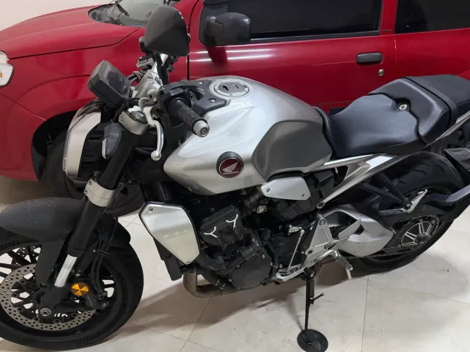 CB 1000R 2022