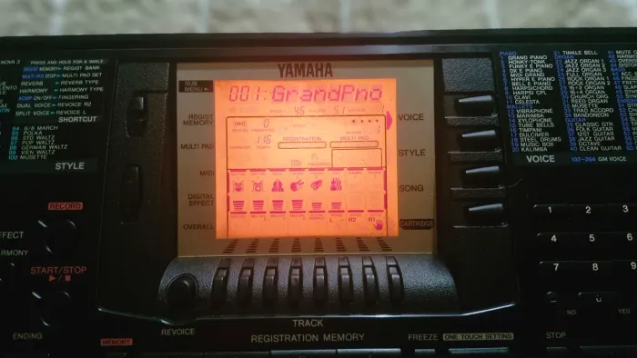 Teclado Yamaha PSR 330 Arranjador (leia o anuncio)