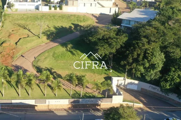 Terreno Urbano - Venda - 1.352m2 - Condomínio Parque do Arvoredo - Lote 02 - Rua Jacob Joh