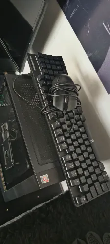 Periféricos mouse e teclado 