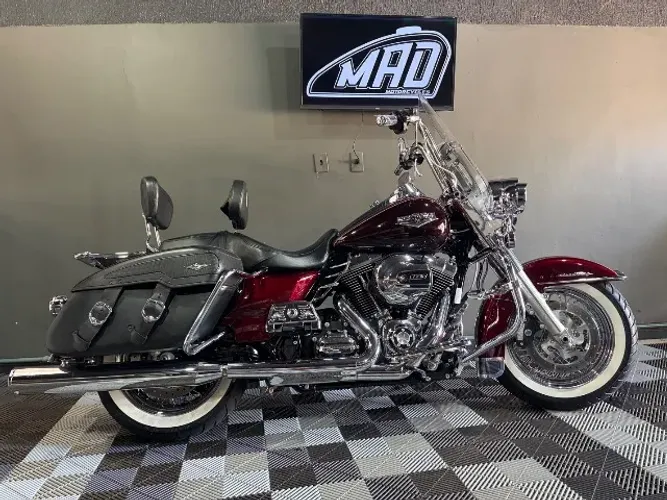 Harley-Davidson Road King Classic Flhrc/ Custom Flhrsi 2015